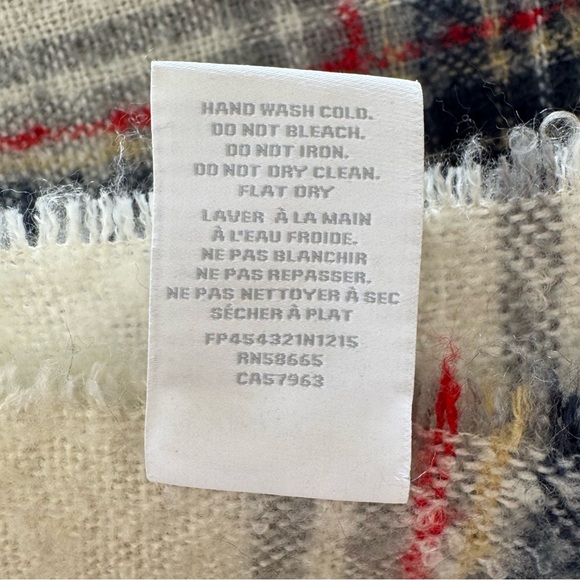 Free Press Nordstrom Reversible w/Fringe Plaid Scarf Cream/Navy/Red - Picture 5 of 6